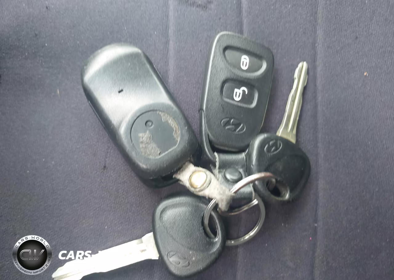 2012 Hyundai Santa Fe Gls VIN:5XYZG3AB2CG094000 - 11