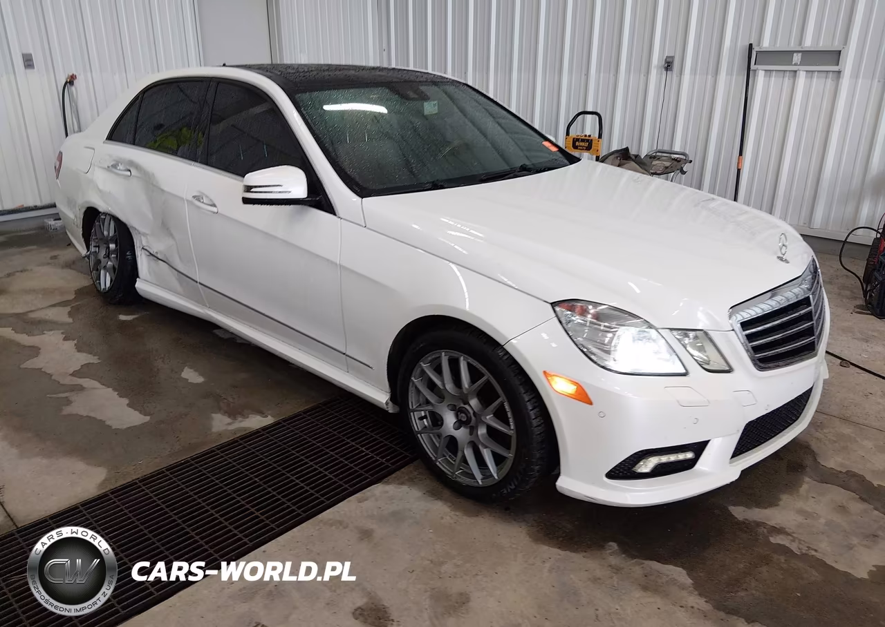 2011 Mercedes-Benz E 550 4Matic – zdjęcie 1 z 16