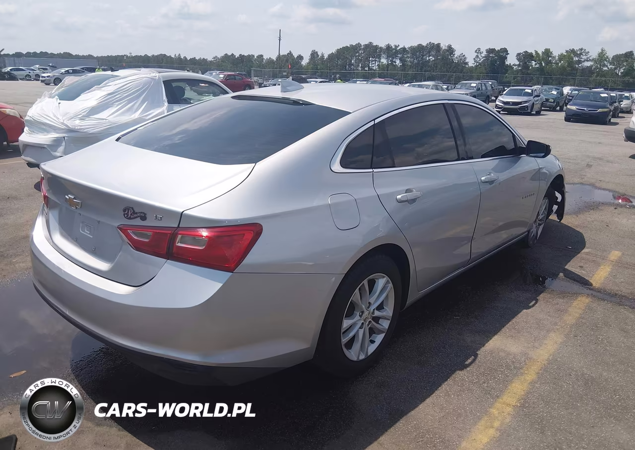 2017 Chevrolet Malibu 1Lt VIN:1G1ZE5ST0HF185424 - 4