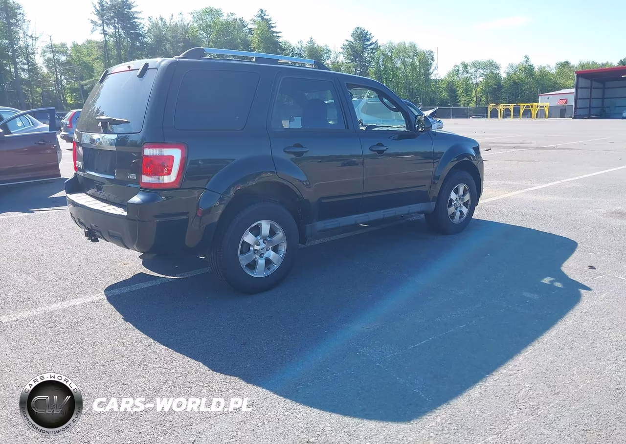 2010 Ford Escape Limited VIN:1FMCU9EGXAKB81217 - 4