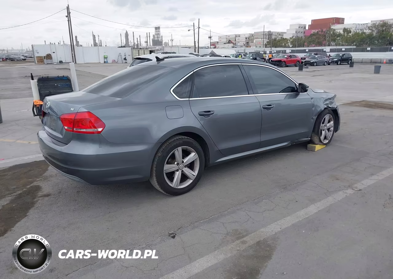 2013 Volkswagen Passat 2.5L Se VIN:1VWBP7A3XDC047673 - 4