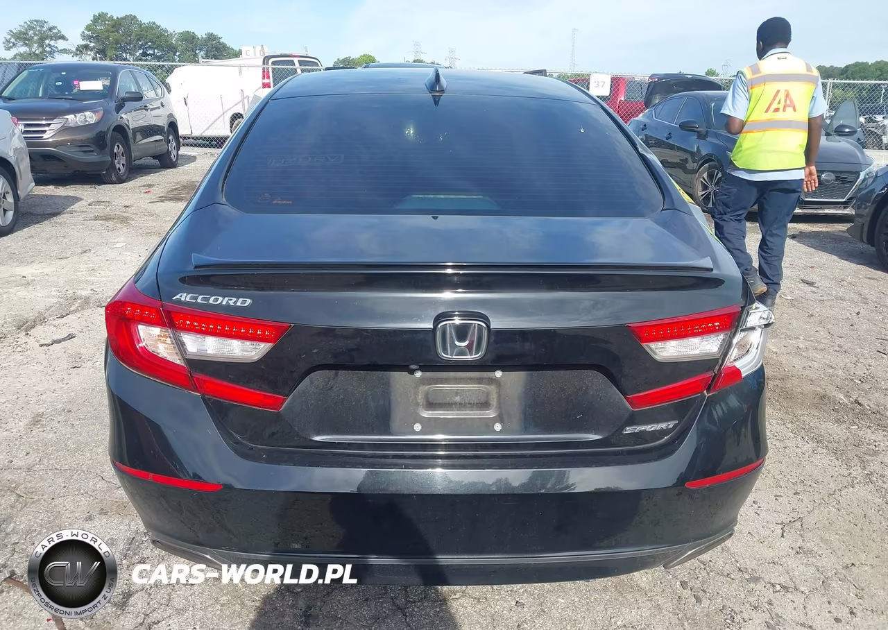 2018 Honda Accord Sport VIN:1HGCV1F3XJA173298 - 16