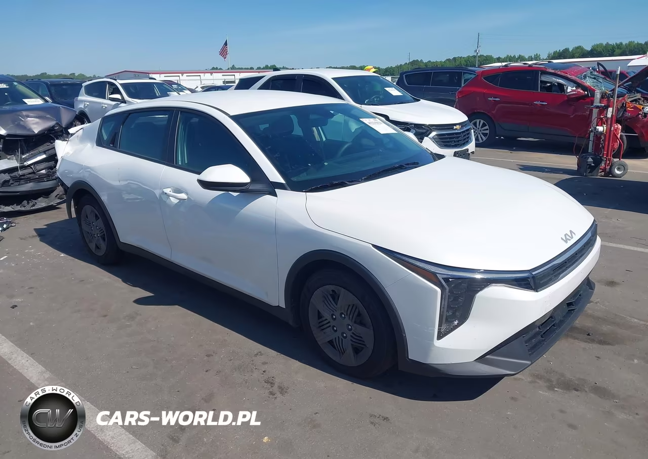 2026 Kia K4 Lx – zdjęcie 1 z 17