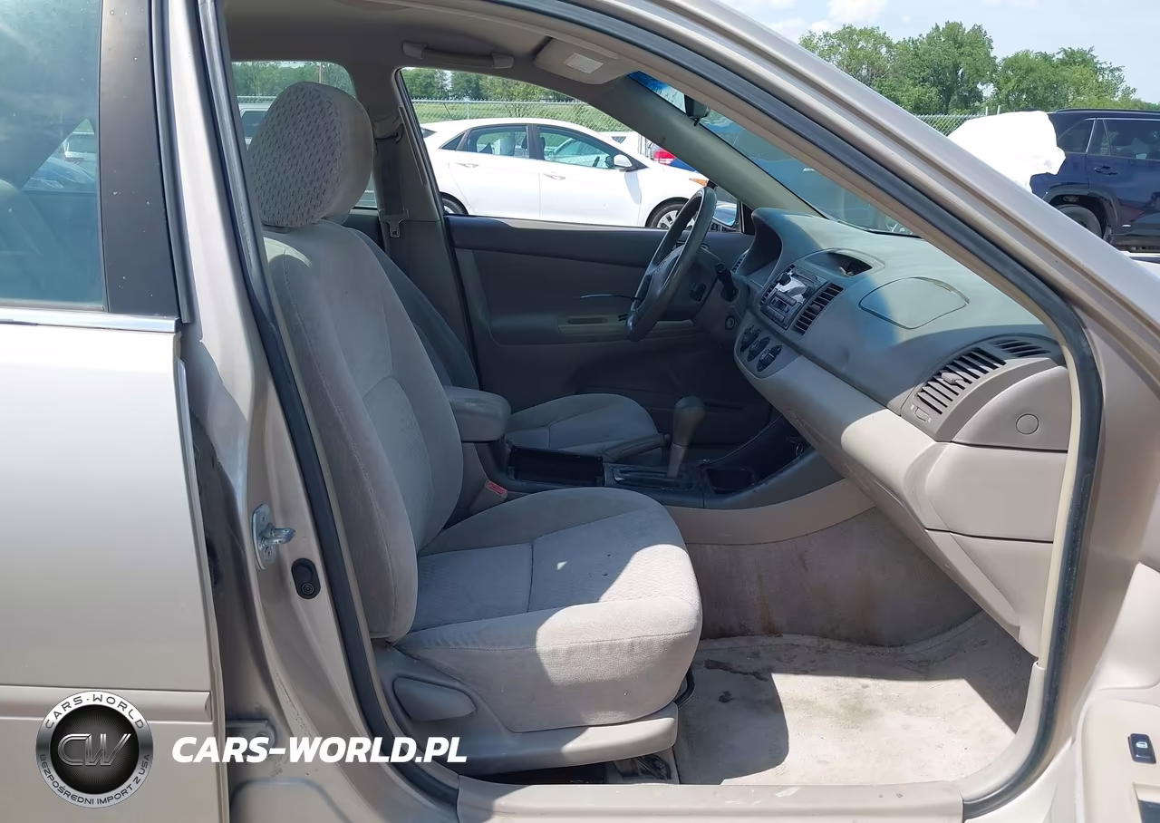 2003 Toyota Camry Le VIN:4T1BE32K53U188968 - 5