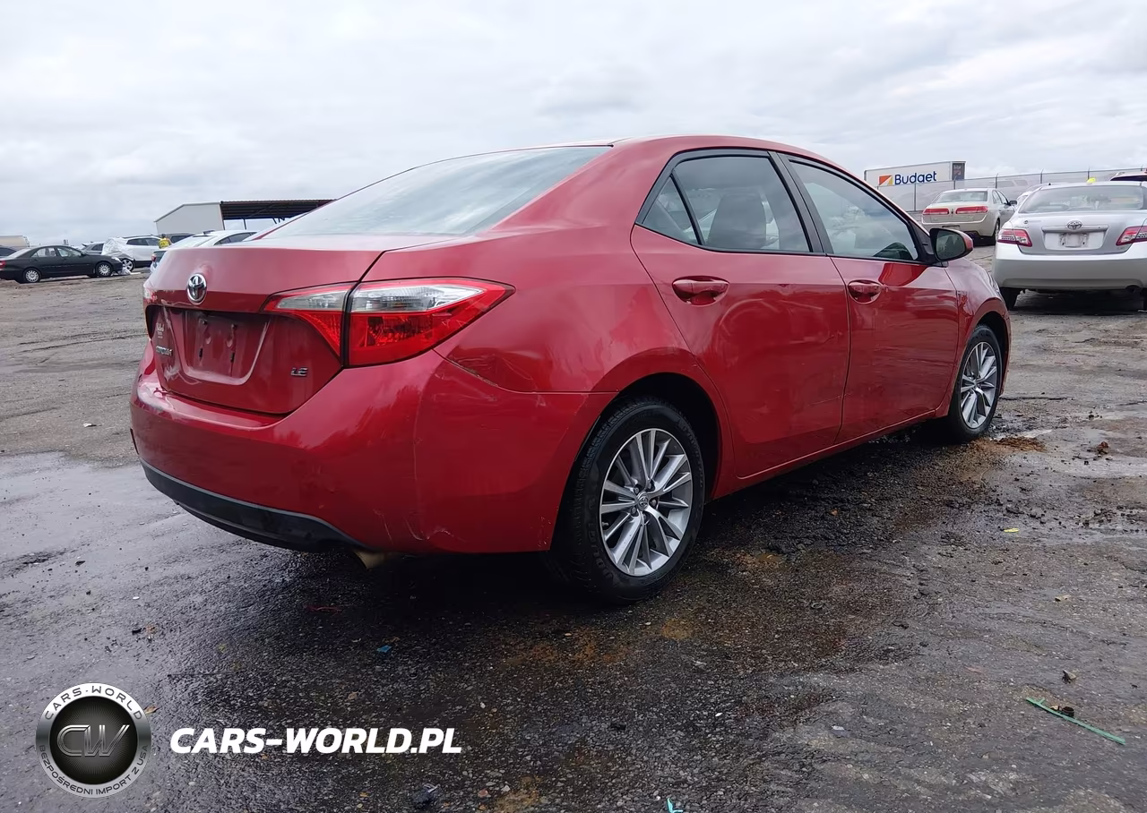 2015 Toyota Corolla Le Plus VIN:5YFBURHE6FP279499 - 4