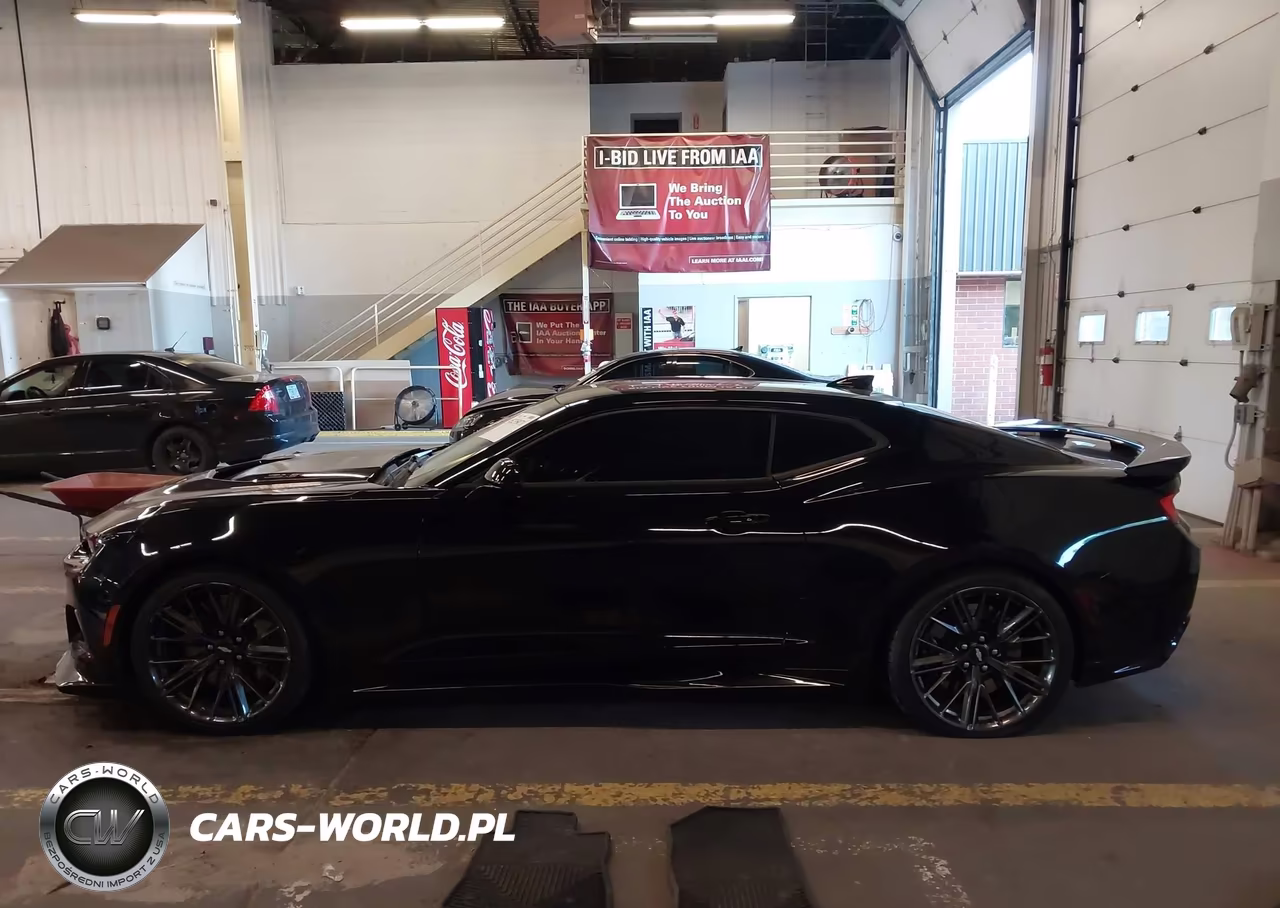 2018 Chevrolet Camaro Zl1 VIN:1G1FK1R63J0126736 - 15