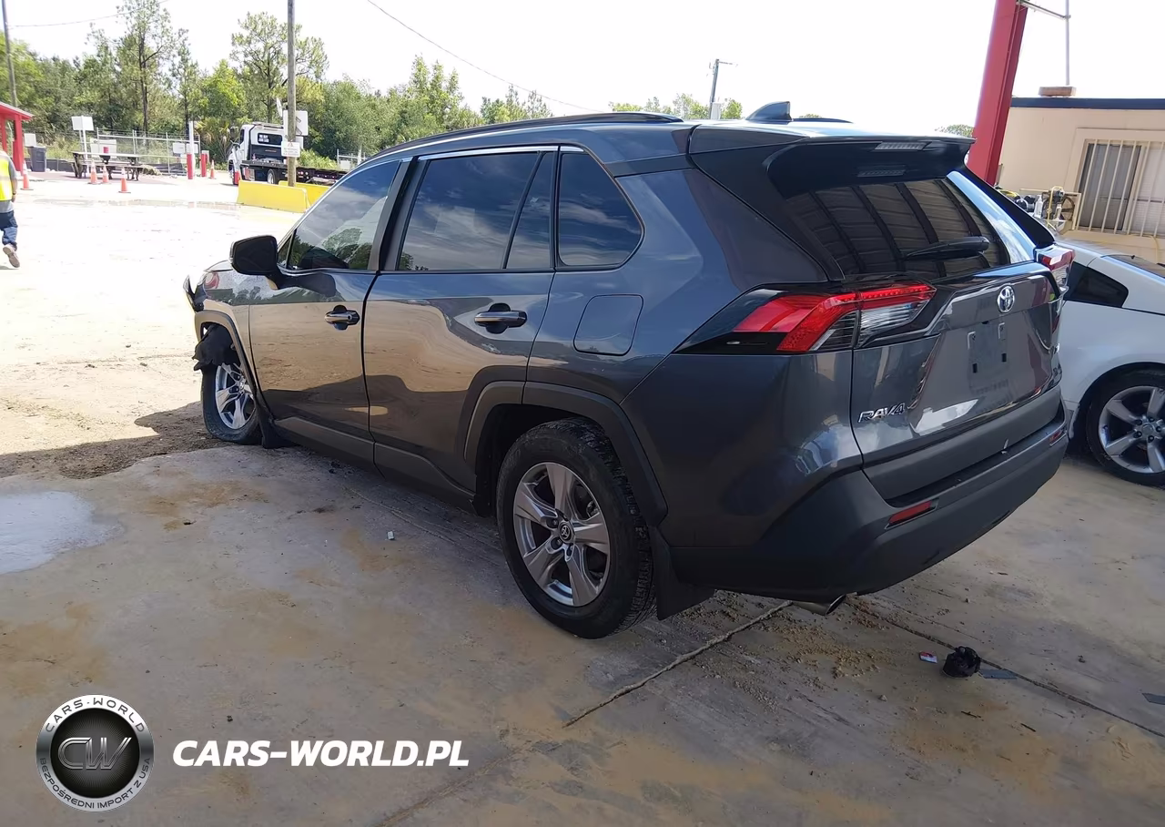 2025 Toyota Rav4 Xle VIN:2T3W1RFV1SC352826 - 3