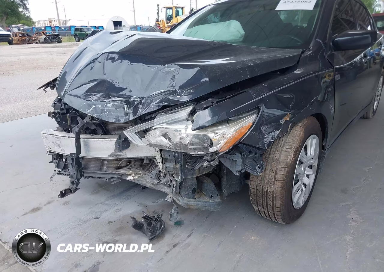 2018 Nissan Altima 2.5 S VIN:1N4AL3AP5JC476503 - 6