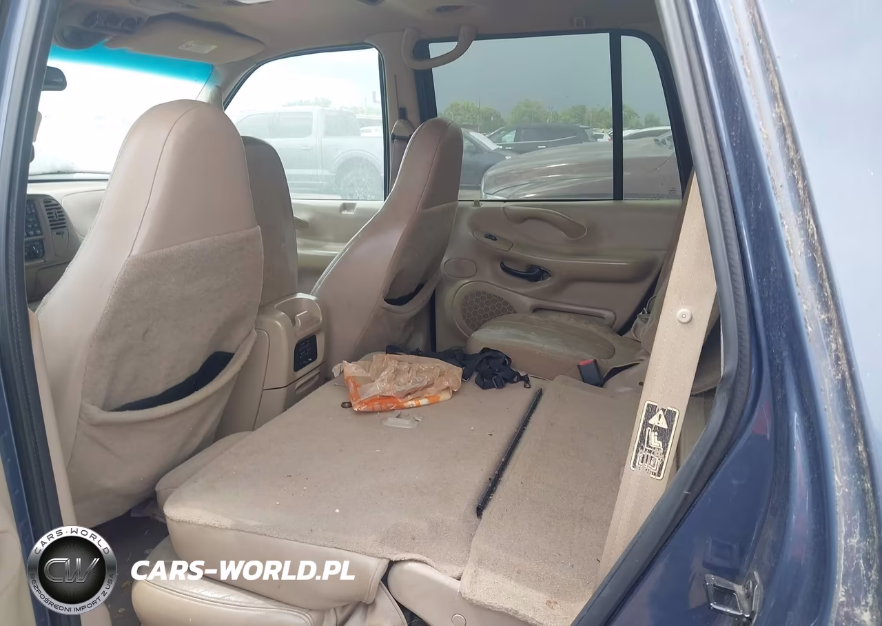 2002 Ford Expedition Xlt VIN:1FMRU15L12LA45708 - 8