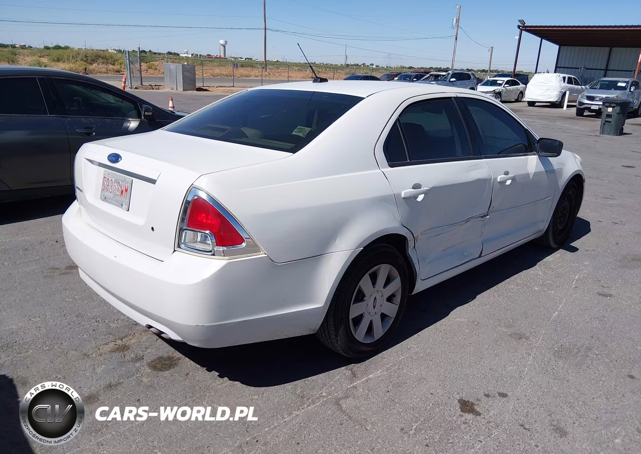 2008 Ford Fusion S VIN:3FAHP06Z38R174456 - 4