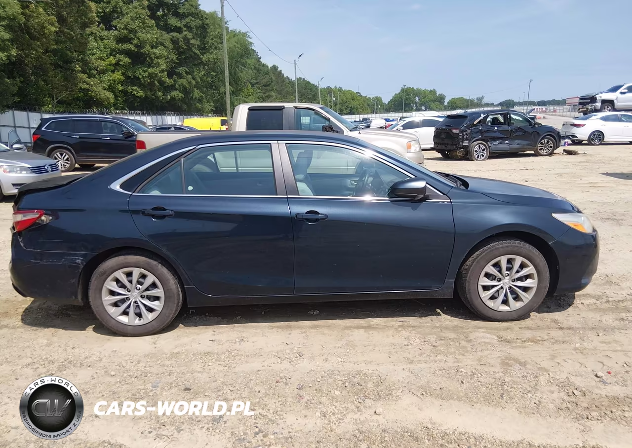 2017 Toyota Camry Le VIN:4T1BF1FK1HU394033 - 13