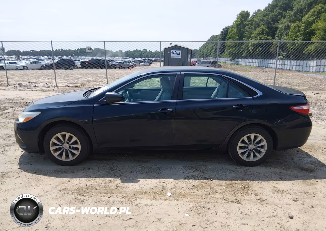 2017 Toyota Camry Le VIN:4T1BF1FK1HU394033 - 14