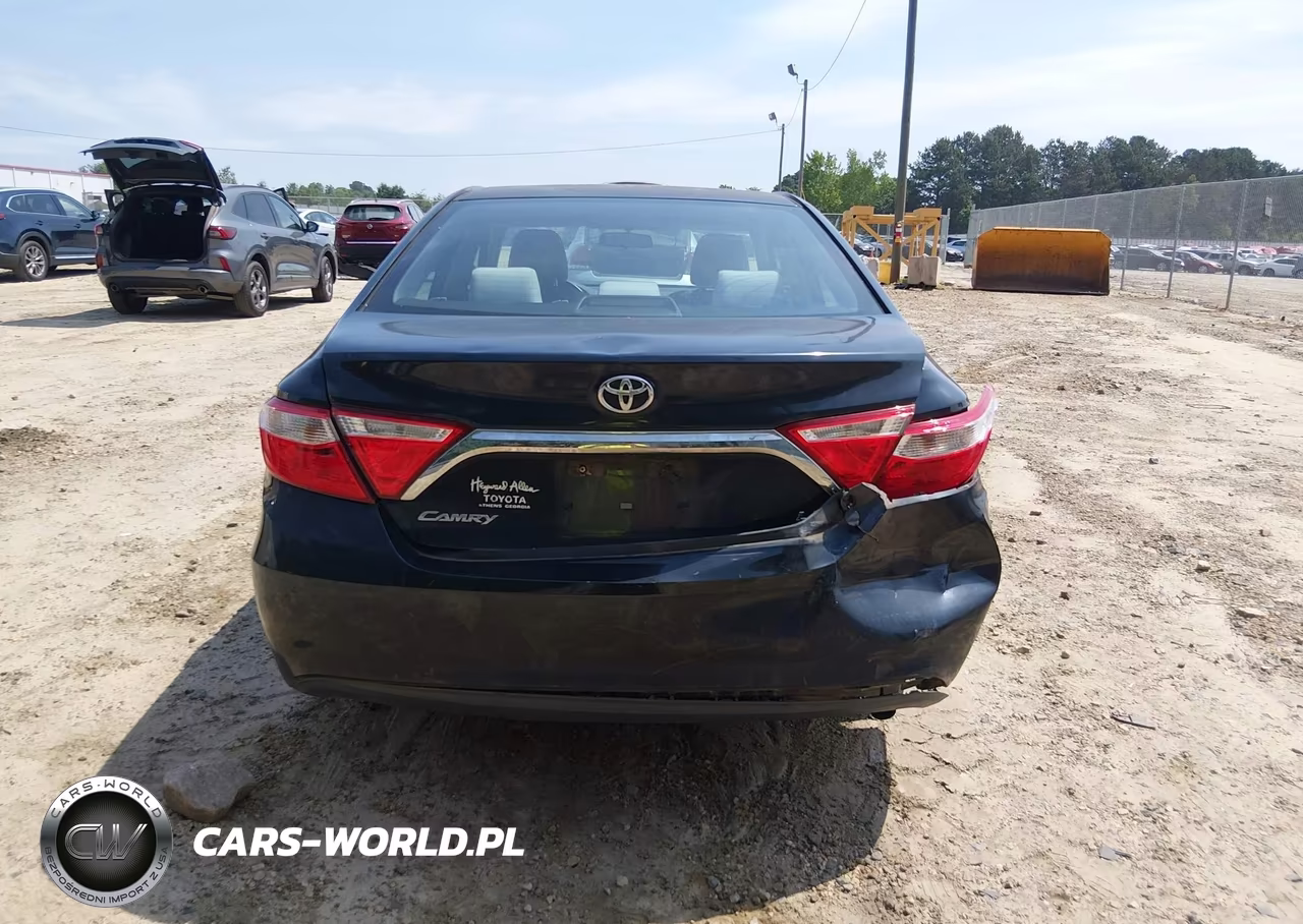 2017 Toyota Camry Le VIN:4T1BF1FK1HU394033 - 16