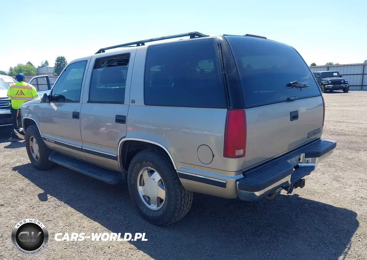 1999 Chevrolet Tahoe Ls VIN:1GNEK13R0XJ467804 - 3