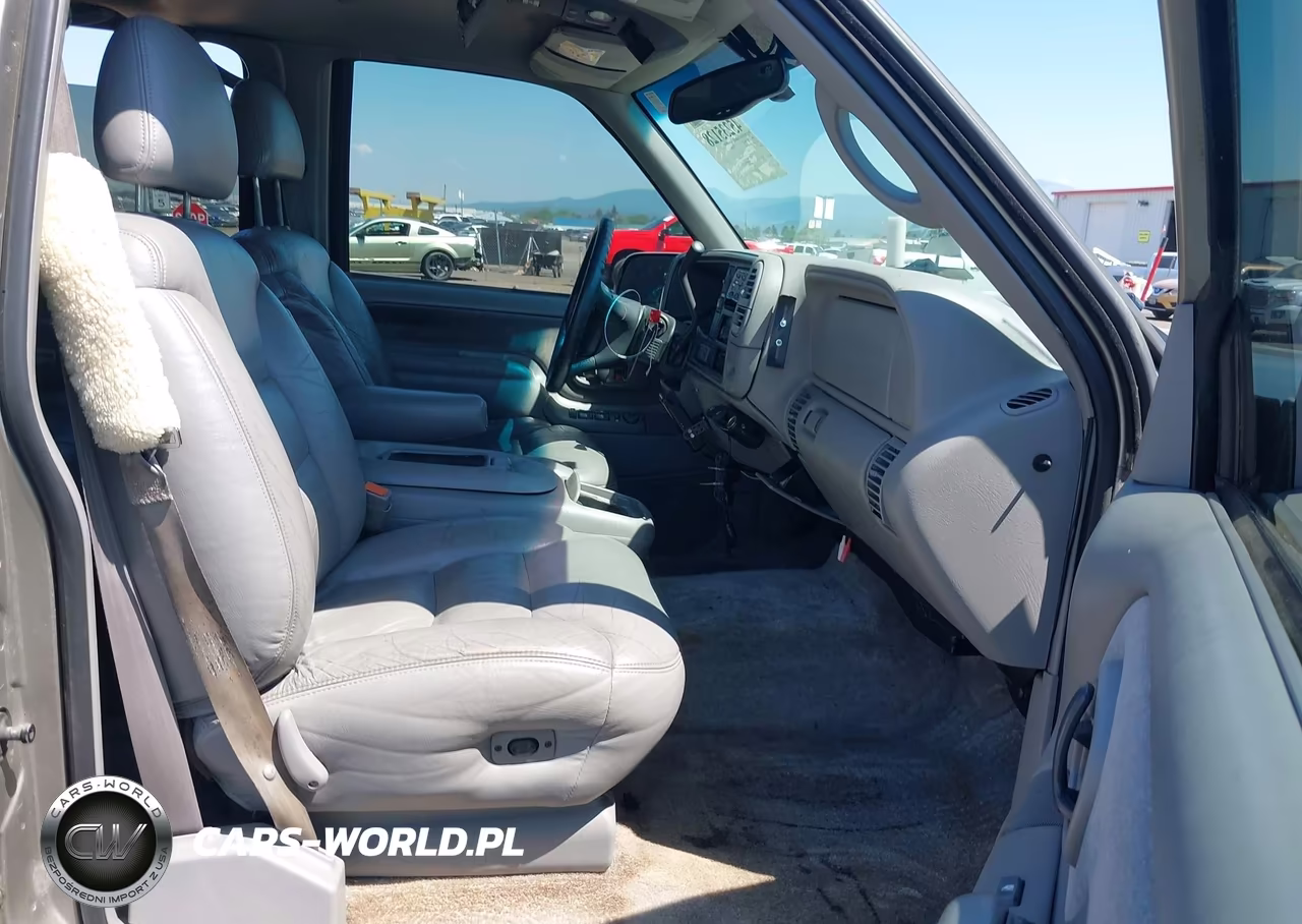 1999 Chevrolet Tahoe Ls VIN:1GNEK13R0XJ467804 - 5