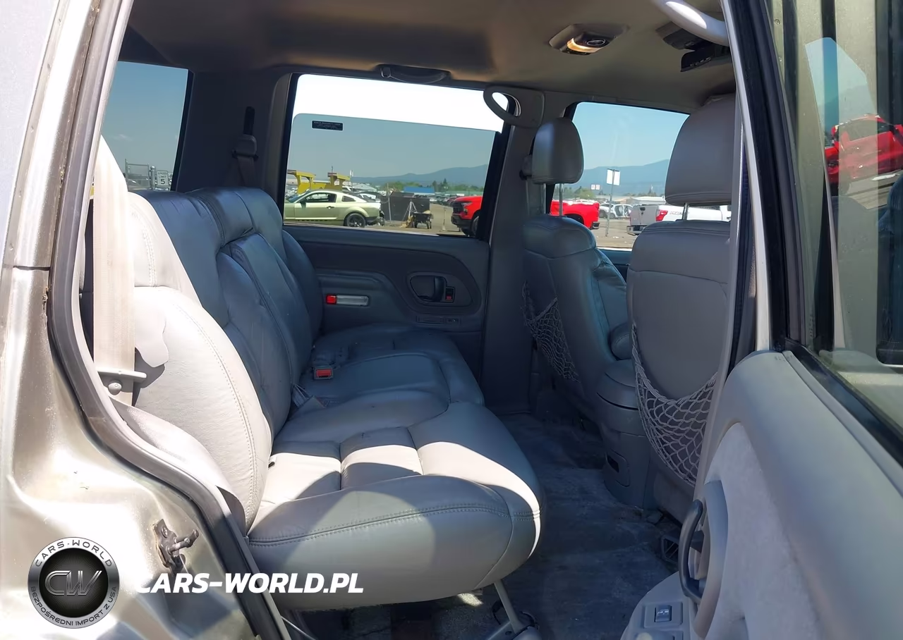1999 Chevrolet Tahoe Ls VIN:1GNEK13R0XJ467804 - 8