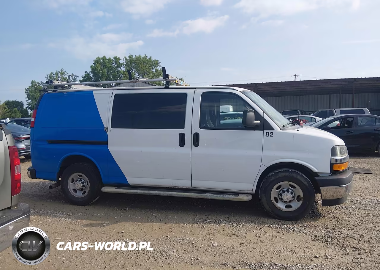 2019 Chevrolet Express 2500 Work Van VIN:1GCWGAFGXK1231923 - 13