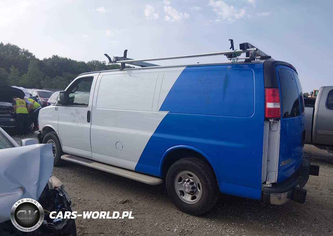 2019 Chevrolet Express 2500 Work Van VIN:1GCWGAFGXK1231923 - 14