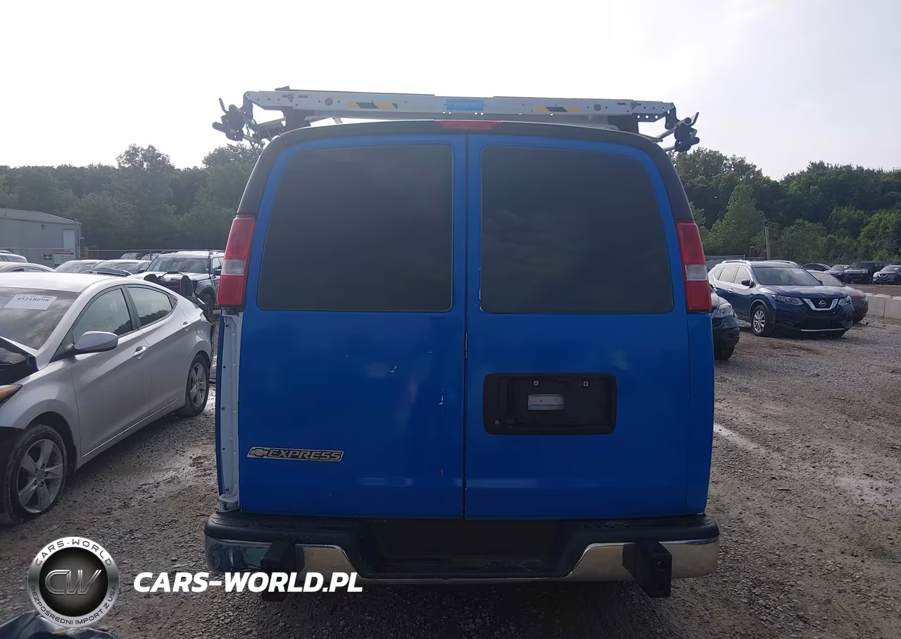 2019 Chevrolet Express 2500 Work Van VIN:1GCWGAFGXK1231923 - 16
