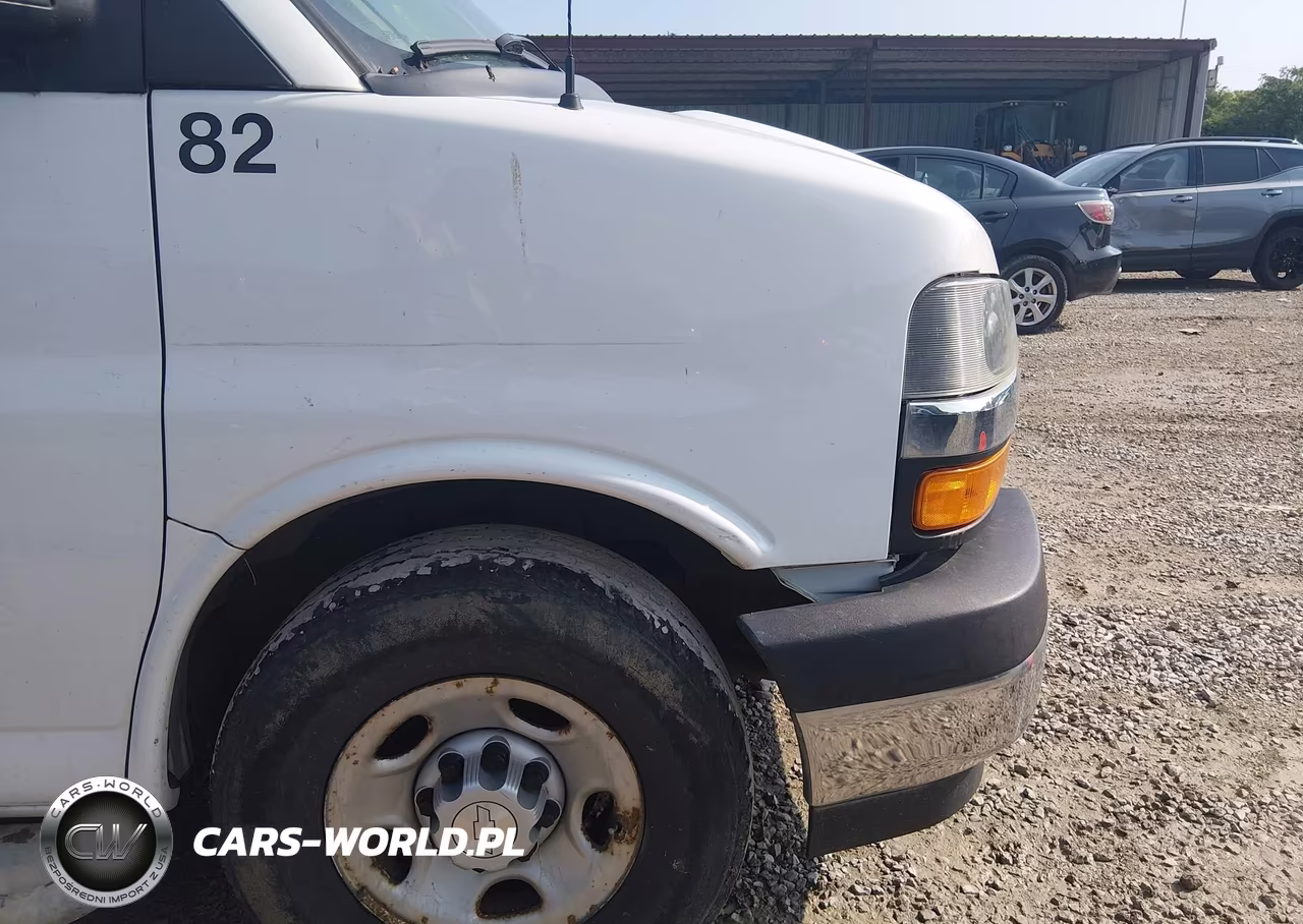 2019 Chevrolet Express 2500 Work Van VIN:1GCWGAFGXK1231923 - 17