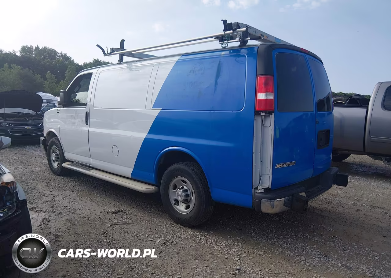 2019 Chevrolet Express 2500 Work Van VIN:1GCWGAFGXK1231923 - 3