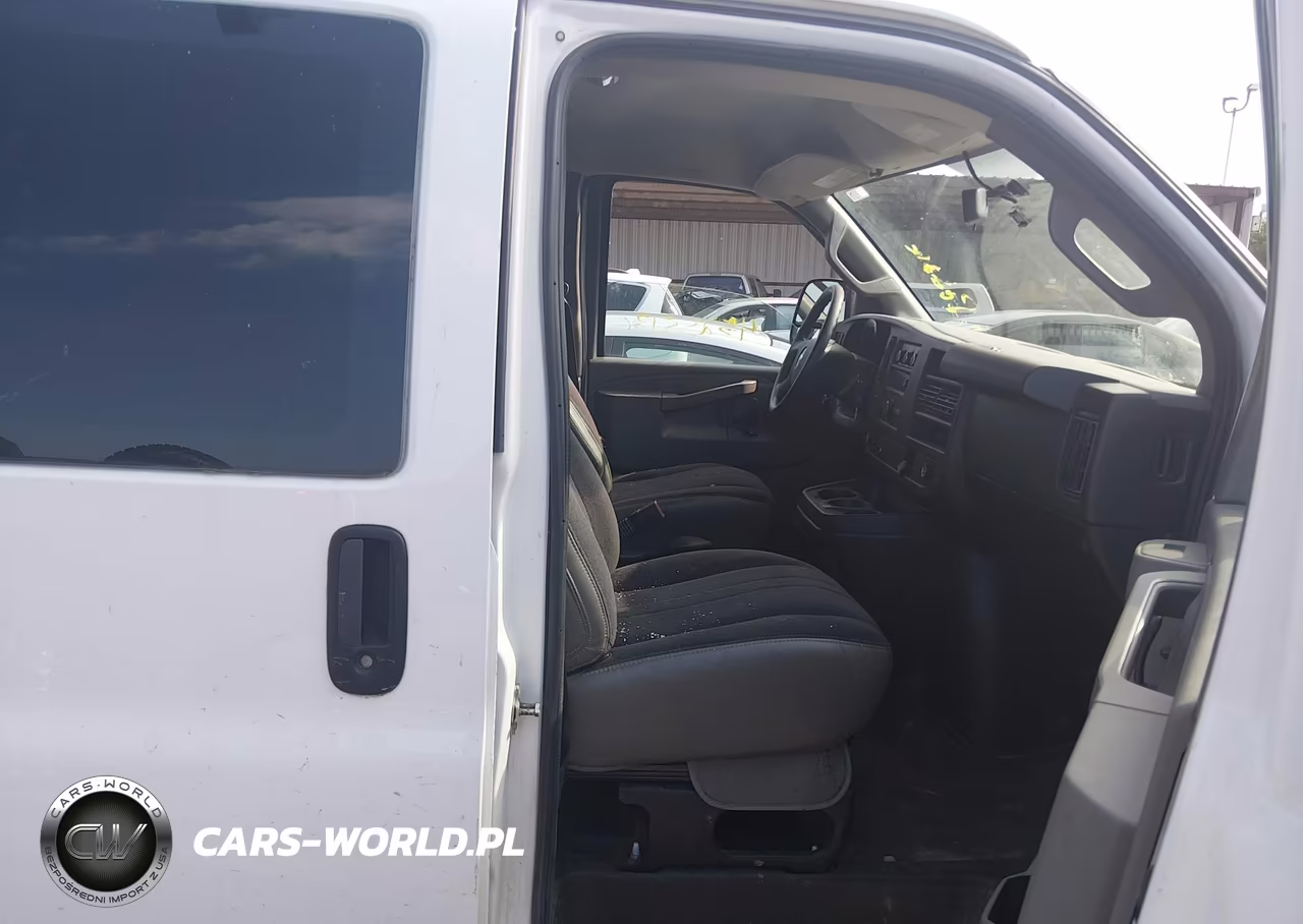 2019 Chevrolet Express 2500 Work Van VIN:1GCWGAFGXK1231923 - 5