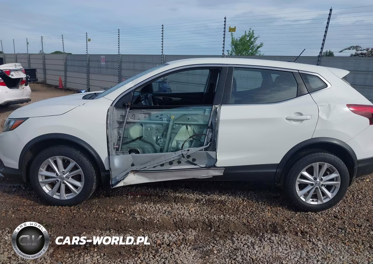 2018 Nissan Rogue Sport S VIN:JN1BJ1CP3JW183562 - 14