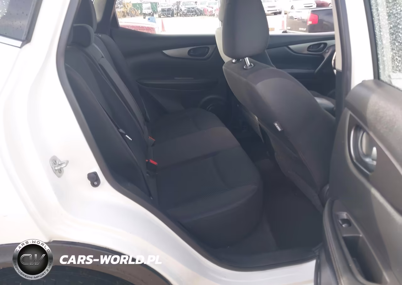 2018 Nissan Rogue Sport S VIN:JN1BJ1CP3JW183562 - 8