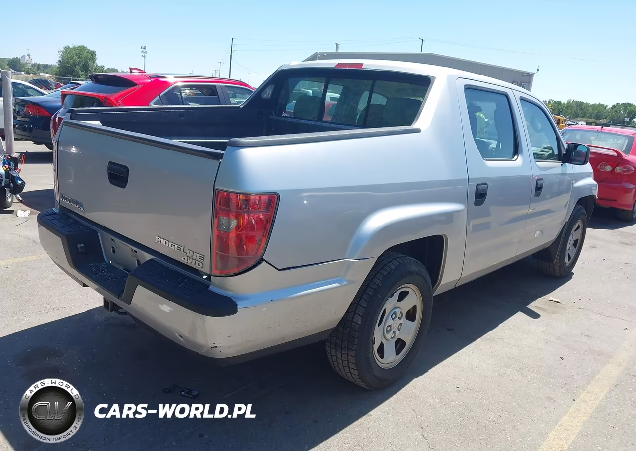 2011 Honda Ridgeline Rt VIN:5FPYK1F21BB001567 - 4