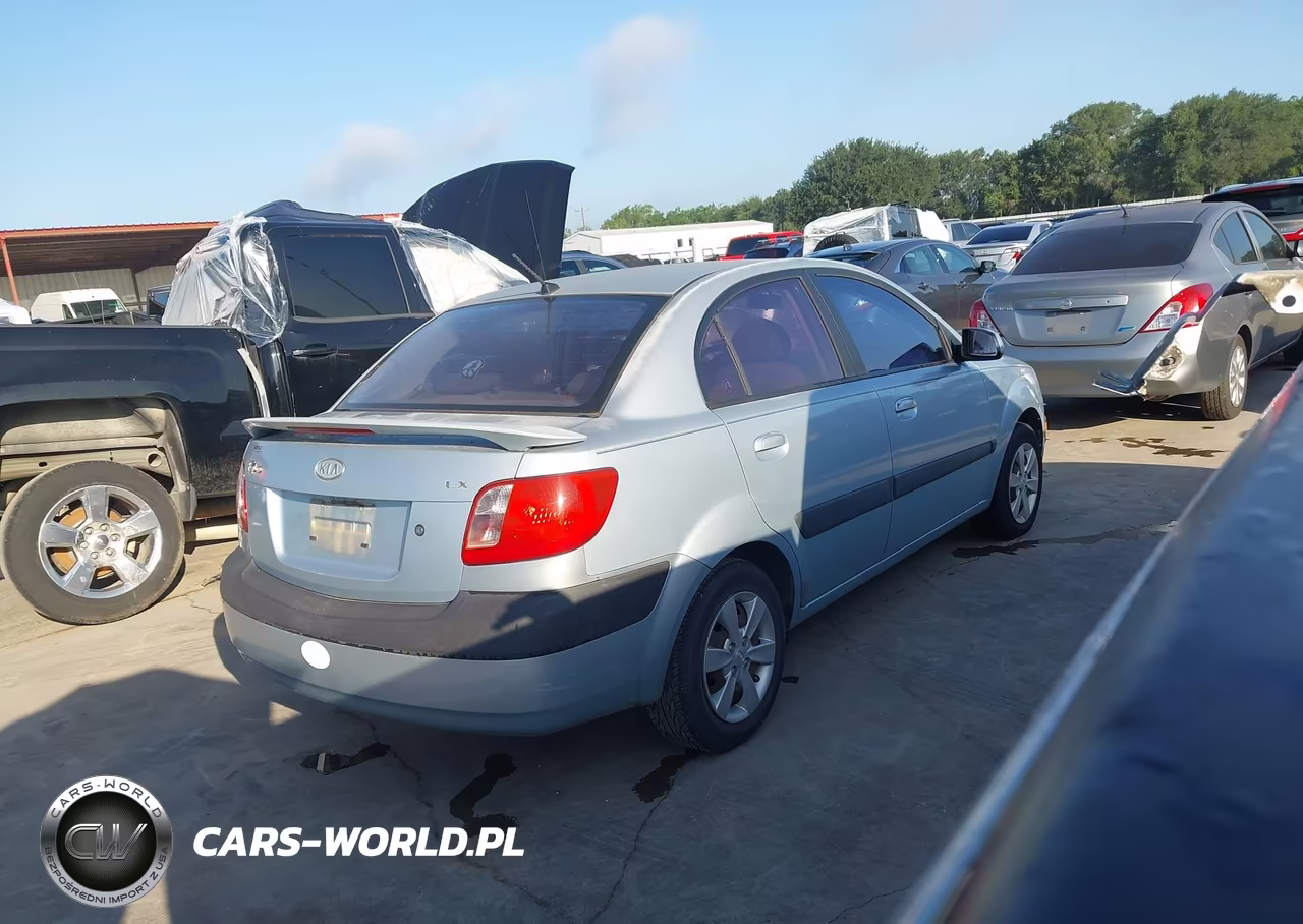 2008 Kia Rio Lx VIN:KNADE123886343550 - 4