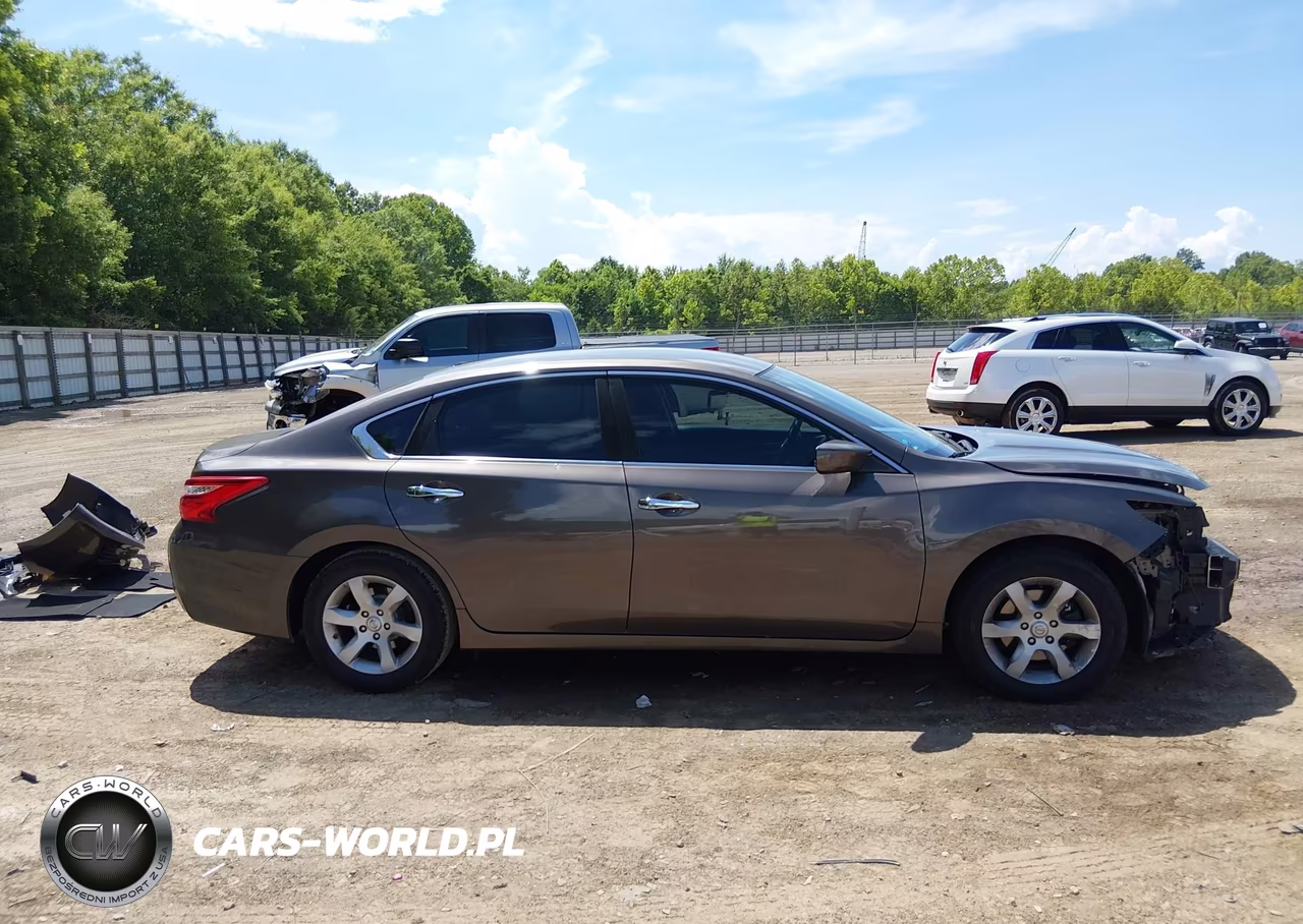 2016 Nissan Altima 2.5 S VIN:1N4AL3AP1GN332461 - 14