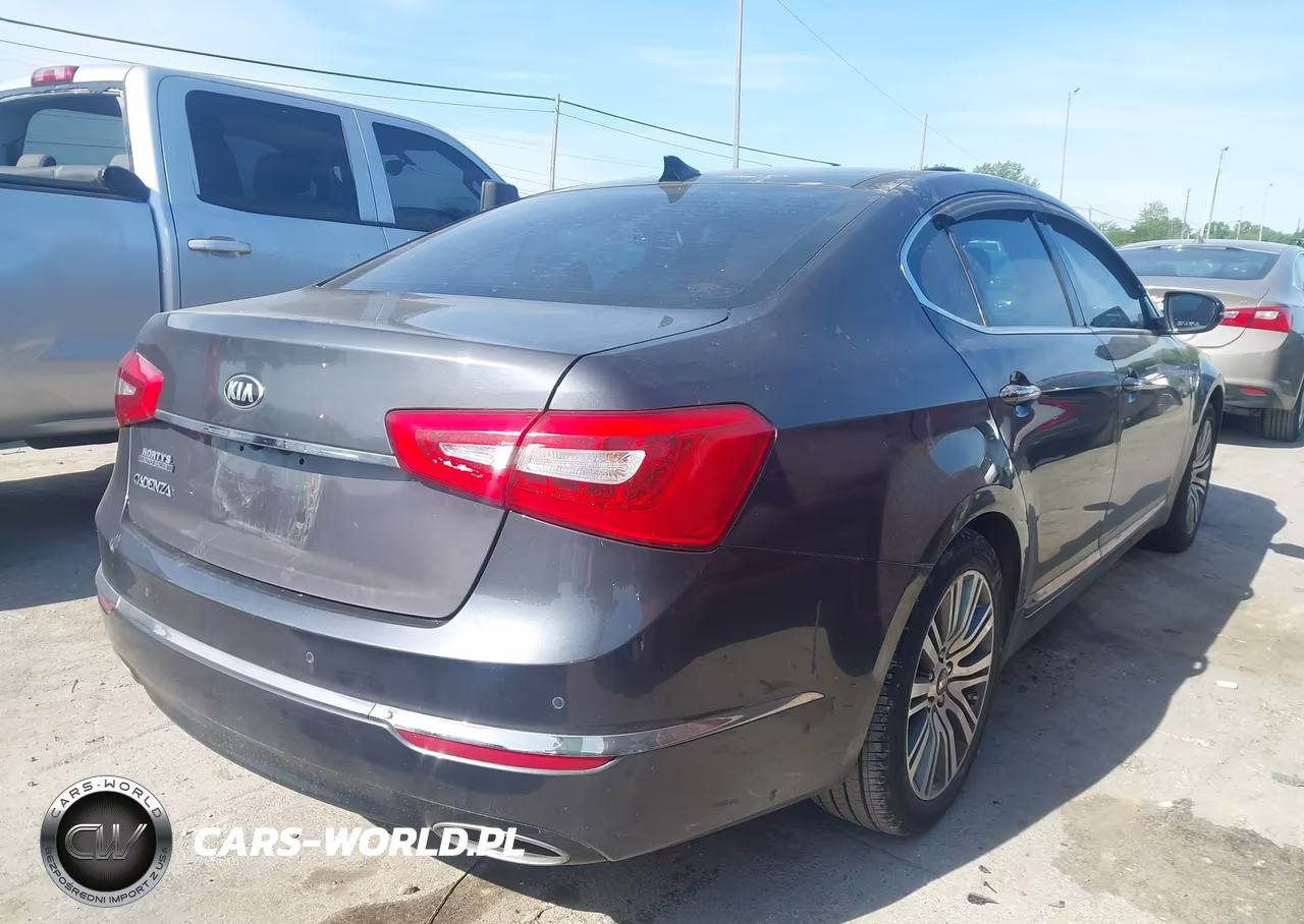 2016 Kia Cadenza Premium VIN:KNALN4D71G5217810 - 4