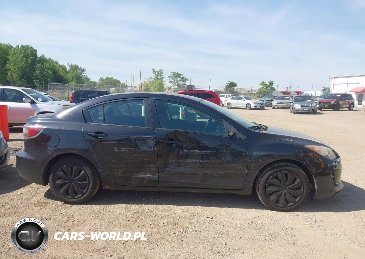 2012 Mazda Mazda3 I Sport VIN:JM1BL1UF4C1522620 - 13