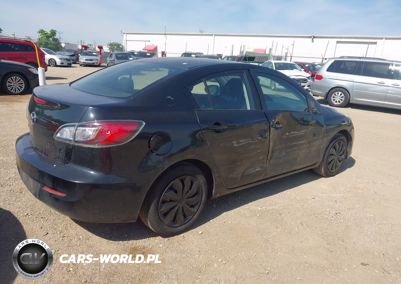 2012 Mazda Mazda3 I Sport VIN:JM1BL1UF4C1522620 - 4