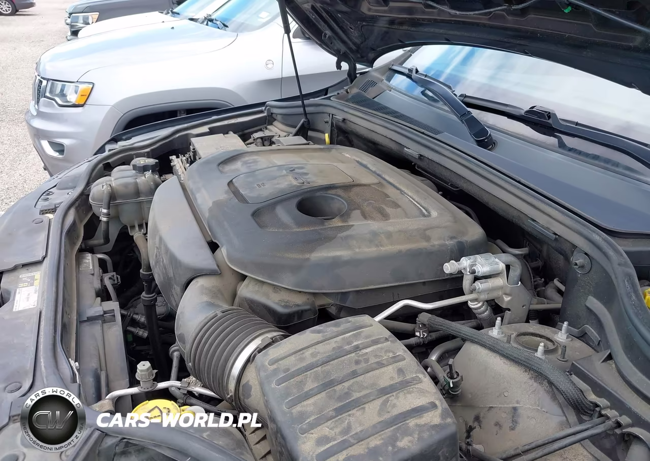 2019 Jeep Grand Cherokee Laredo E 4X4 VIN:1C4RJFAG2KC754148 - 10