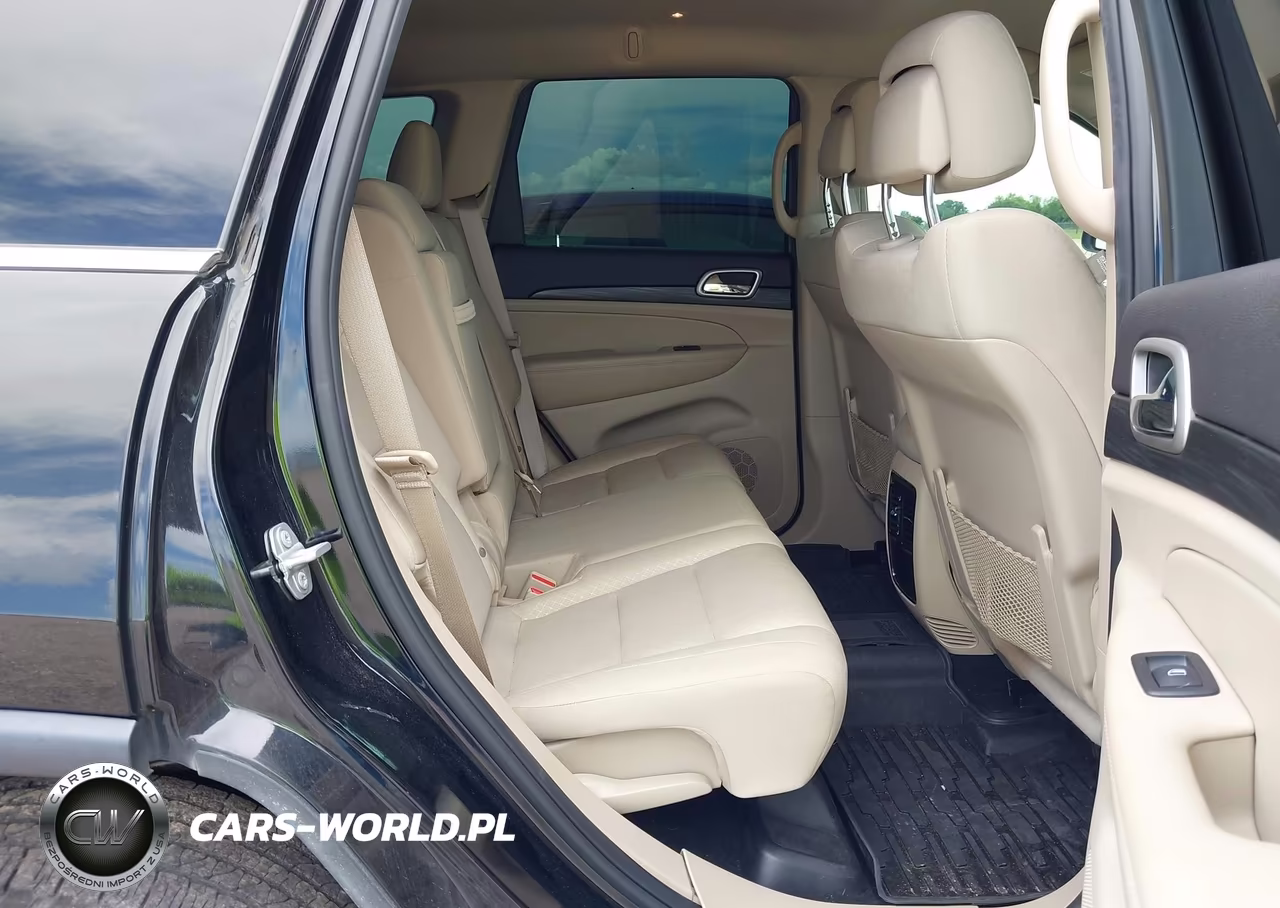 2019 Jeep Grand Cherokee Laredo E 4X4 VIN:1C4RJFAG2KC754148 - 8