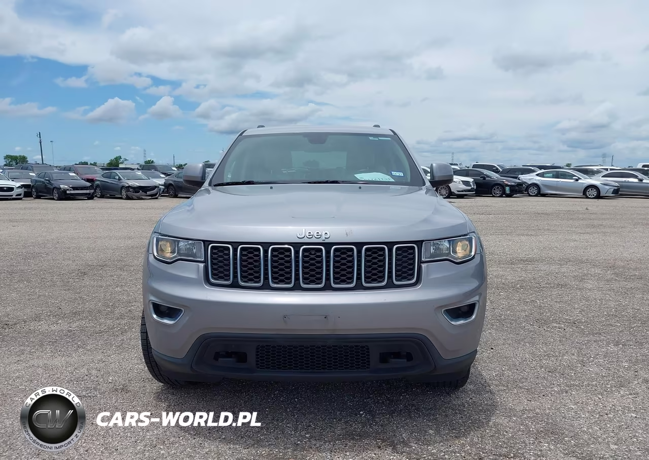 2019 Jeep Grand Cherokee Laredo E 4X4 VIN:1C4RJFAG2KC748642 - 12