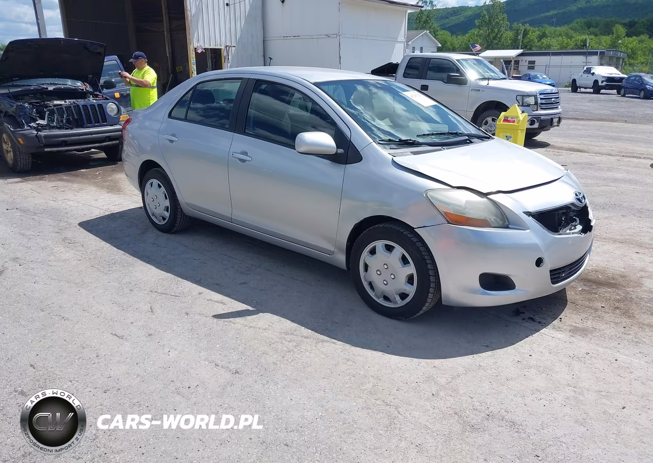 2012 Toyota Yaris – zdjęcie 1 z 16