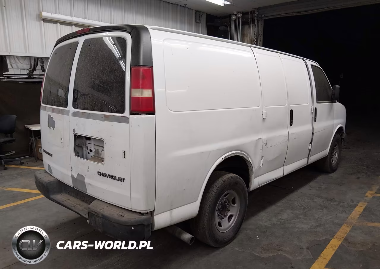 2008 Chevrolet Express Work Van VIN:1GCGG25C481189847 - 4