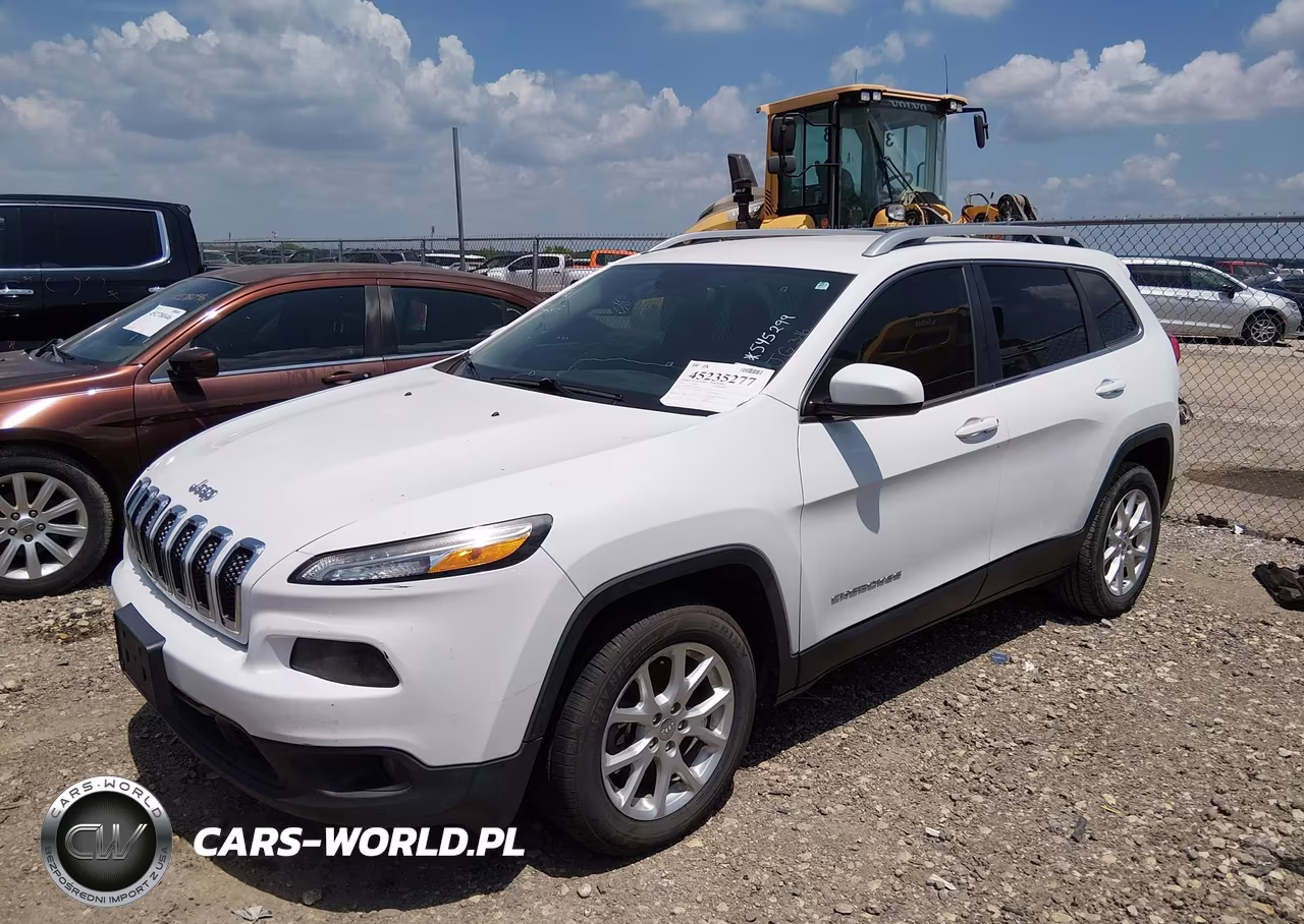 2016 Jeep Cherokee Latitude VIN:1C4PJLCBXGW352049 - 2
