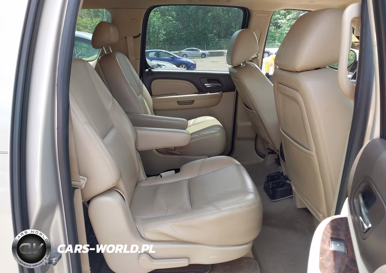 2010 GMC Yukon Xl 1500 Denali VIN:1GKUKMEF5AR119633 - 8