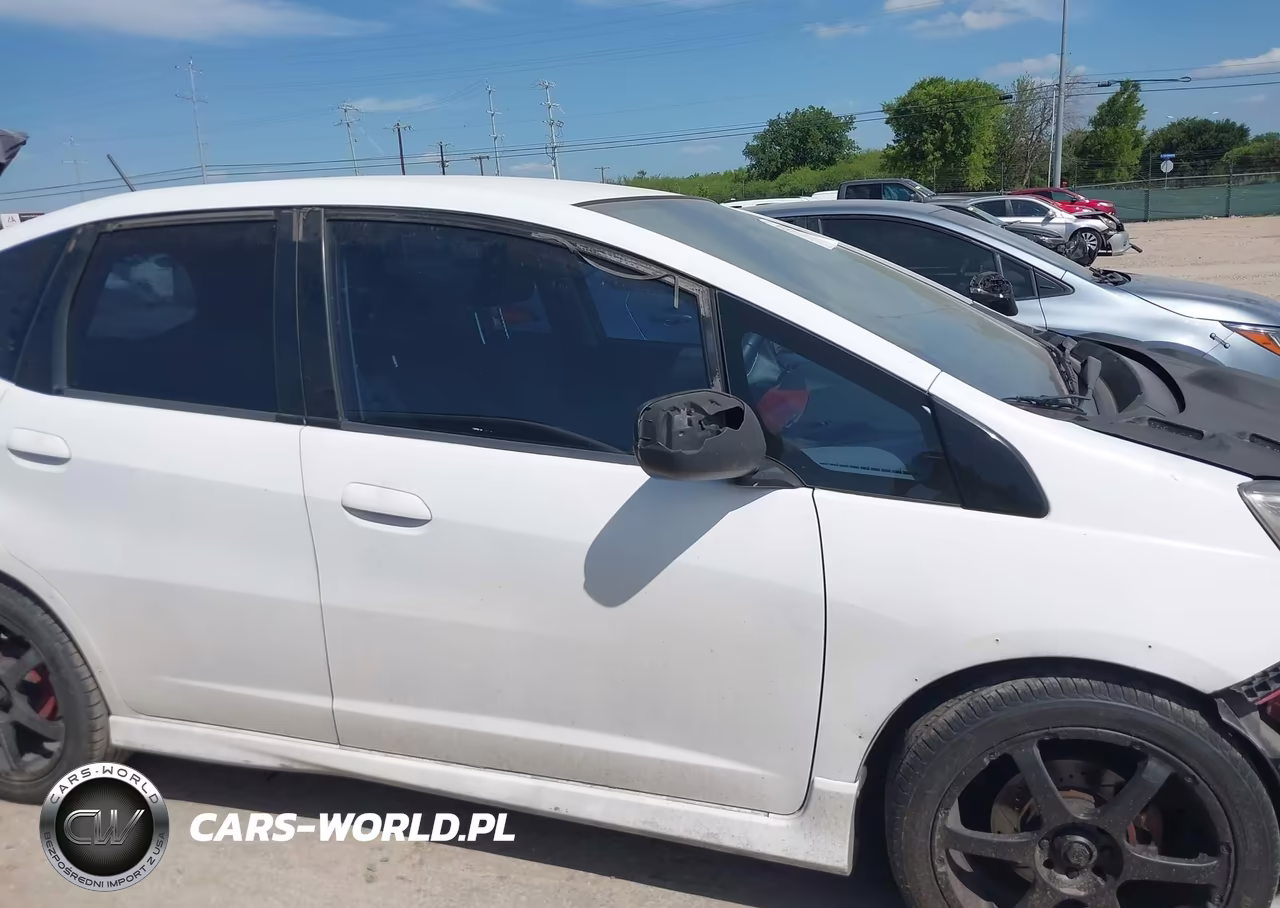 2009 Honda Fit Sport VIN:JHMGE88419S069401 - 13