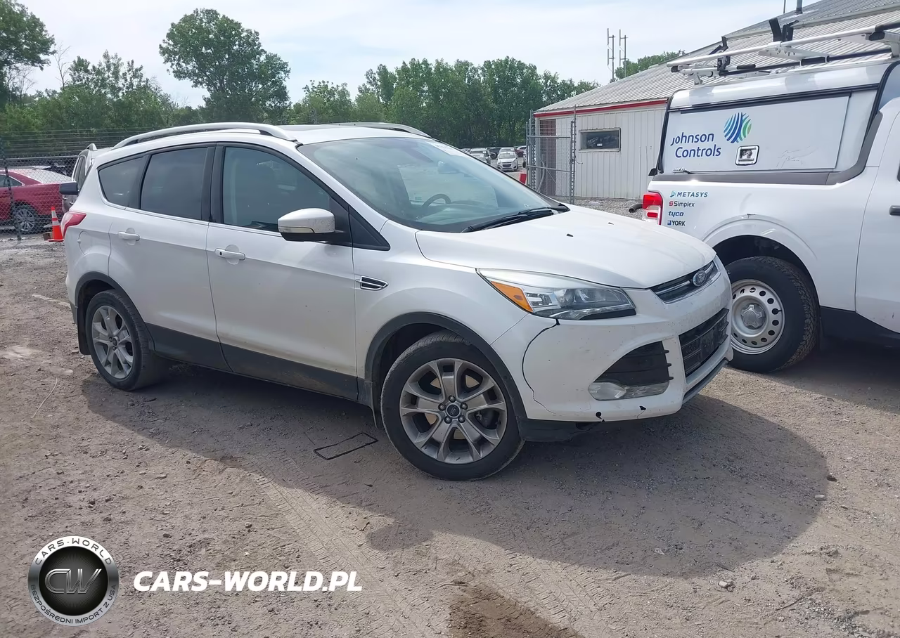 2015 Ford Escape Titanium – zdjęcie 1 z 18