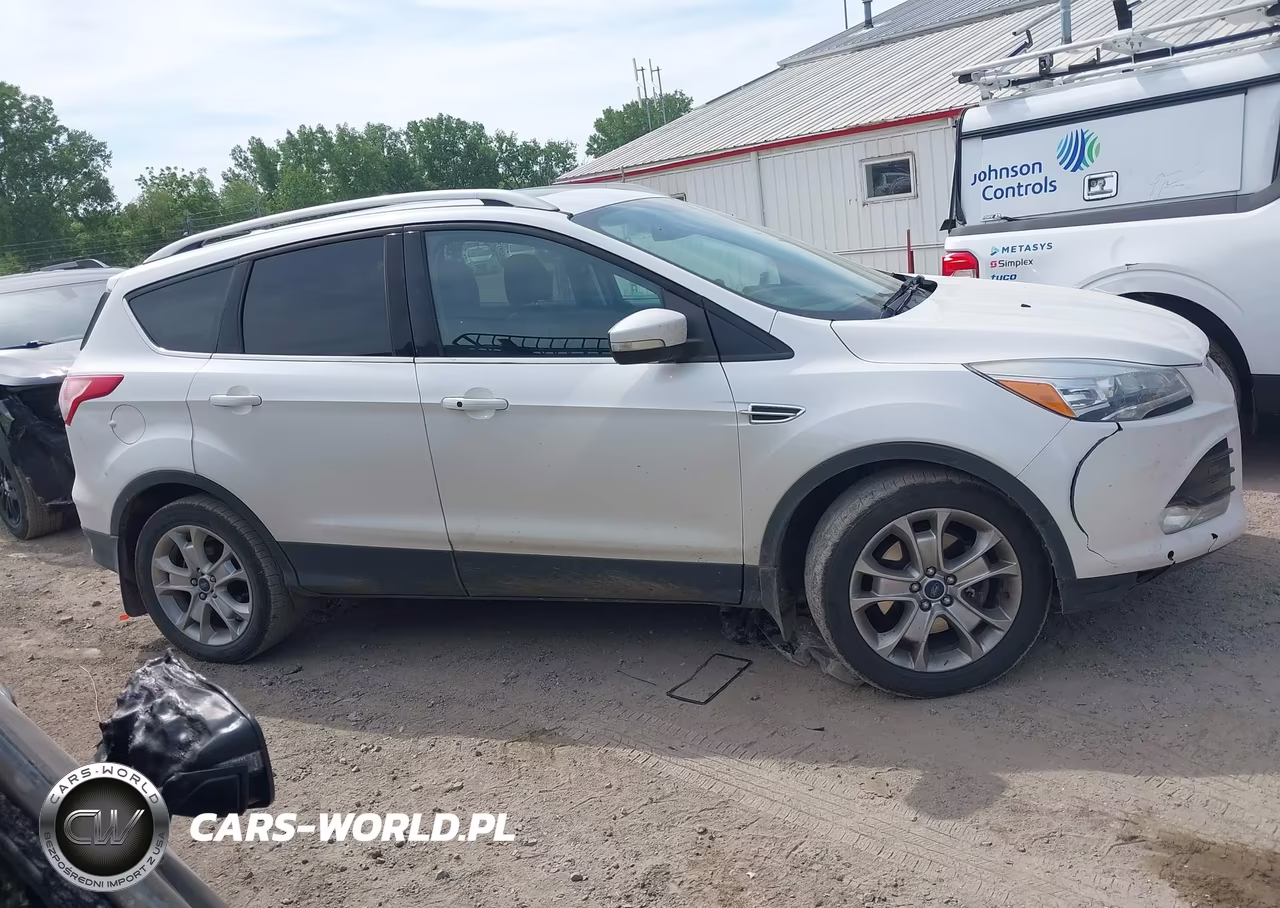 2015 Ford Escape Titanium VIN:1FMCU9J92FUB90223 - 13