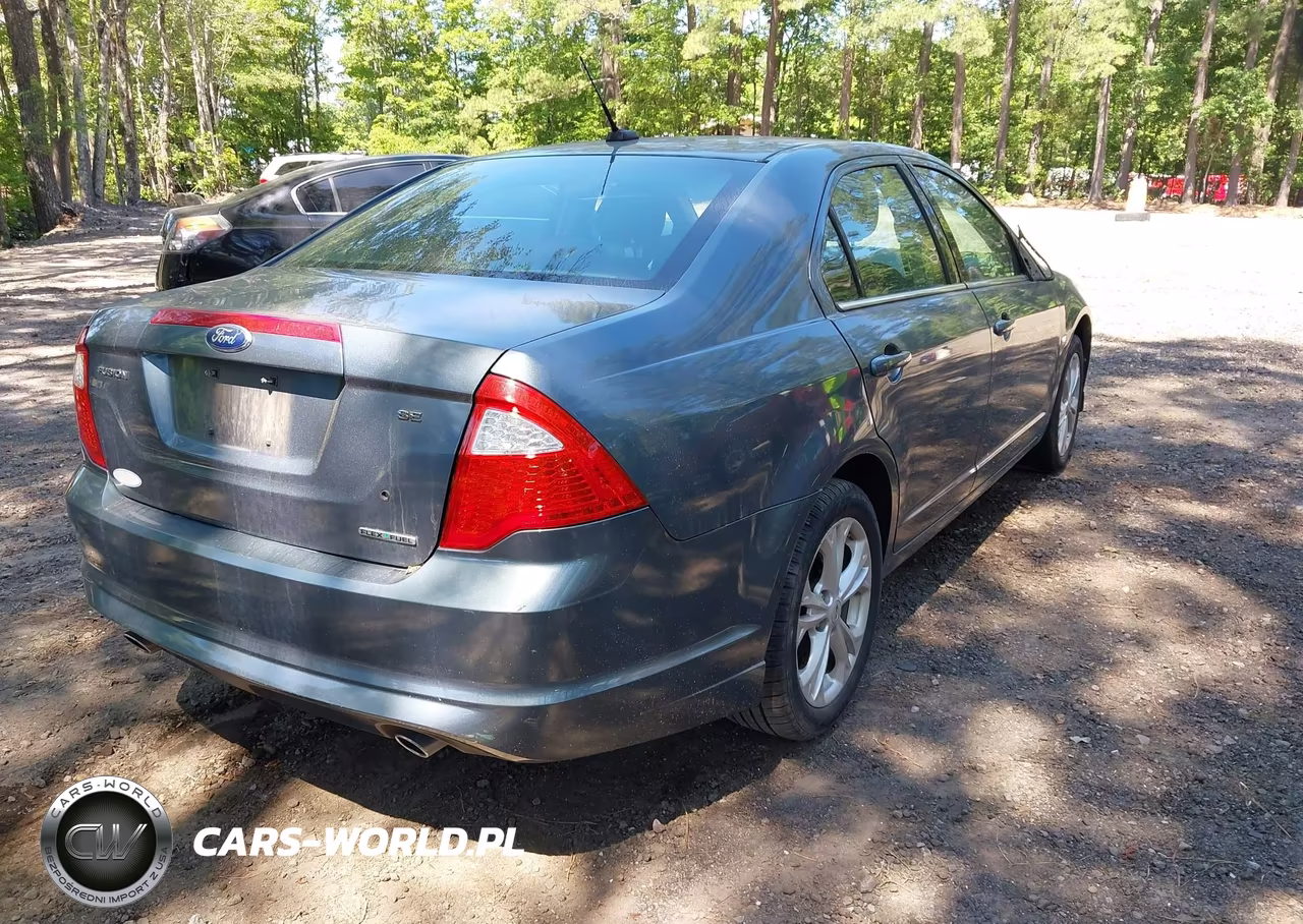 2012 Ford Fusion Se VIN:3FAHP0HG4CR381023 - 4