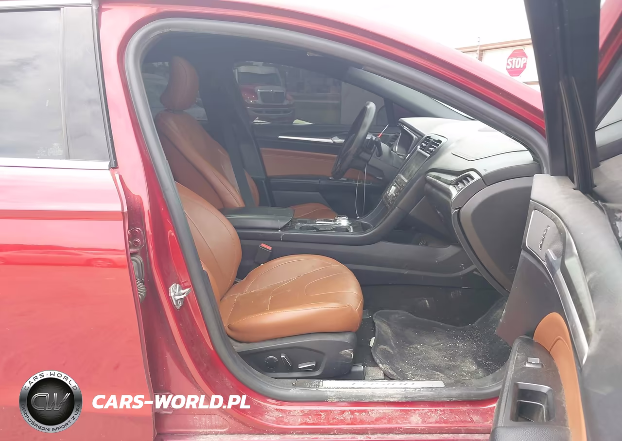 2019 Ford Fusion Titanium VIN:3FA6P0D92KR225205 - 5