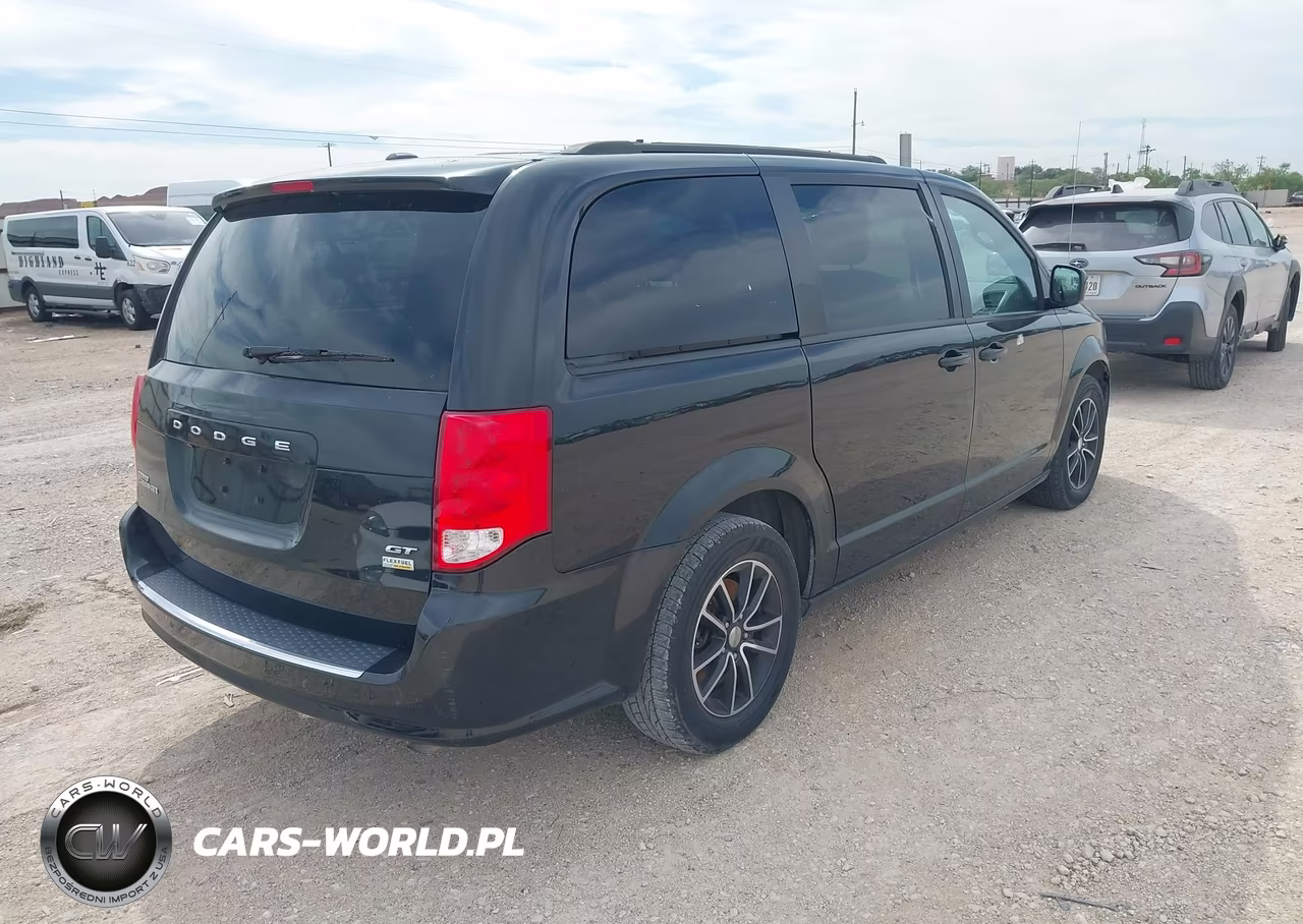 2018 Dodge Grand Caravan Gt VIN:2C4RDGEG7JR331854 - 4