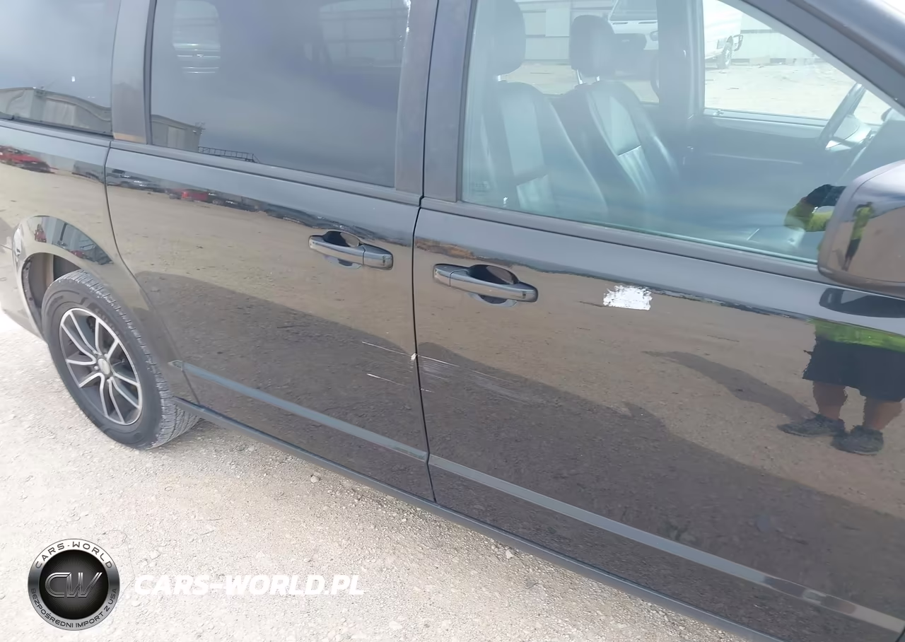 2018 Dodge Grand Caravan Gt VIN:2C4RDGEG7JR331854 - 6