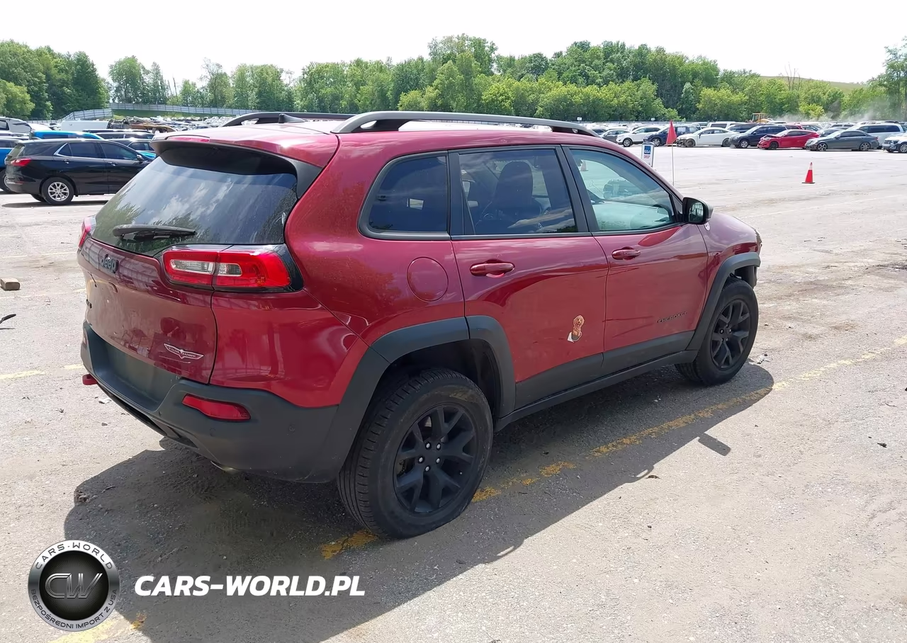 2016 Jeep Cherokee Trailhawk VIN:1C4PJMBS0GW185692 - 4