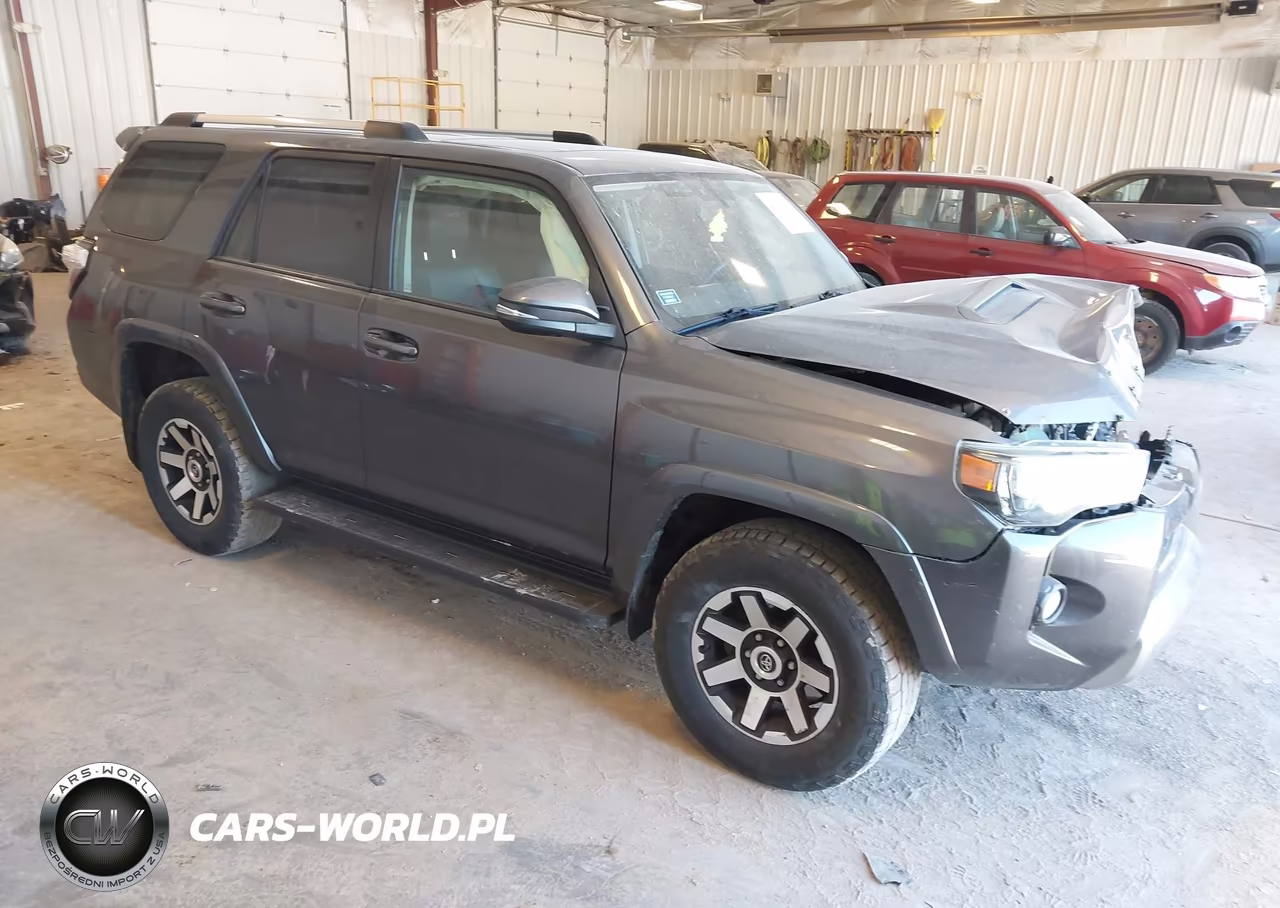 2017 Toyota 4Runner Sr5
